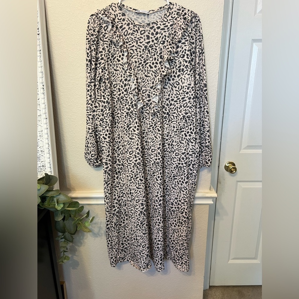 Small Zara Faded Leopard Ruffle Midi Dress - Picture 7 of 13